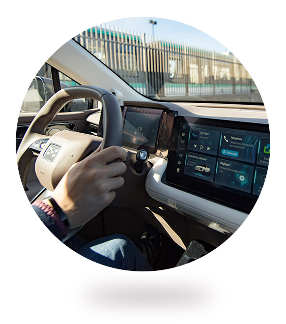 E-lutetia-location-vtc-paris-voiture-electrique-interieur-design-board