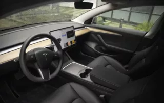Intérieur Tesla Y LR voiture VTC