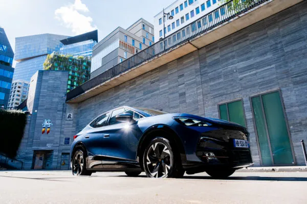 Cupra-tavascan-vehicule-electrique-vtc-paris-e-lutetia