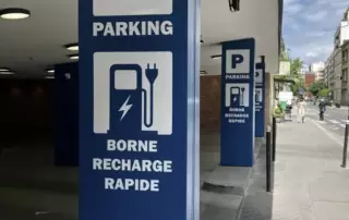 E-Motum Hub de recharge voiture électrique XIV eme